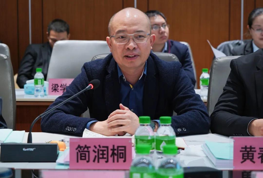  新明珠集團副總裁簡潤桐